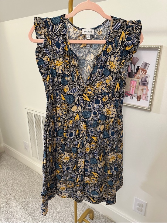 Evereve Dresses & Skirts - Evereve Navy Floral V-Neck Mini Dress with Mustard Accents